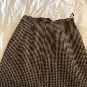 Long calf/ankle length houndstooth skirt
